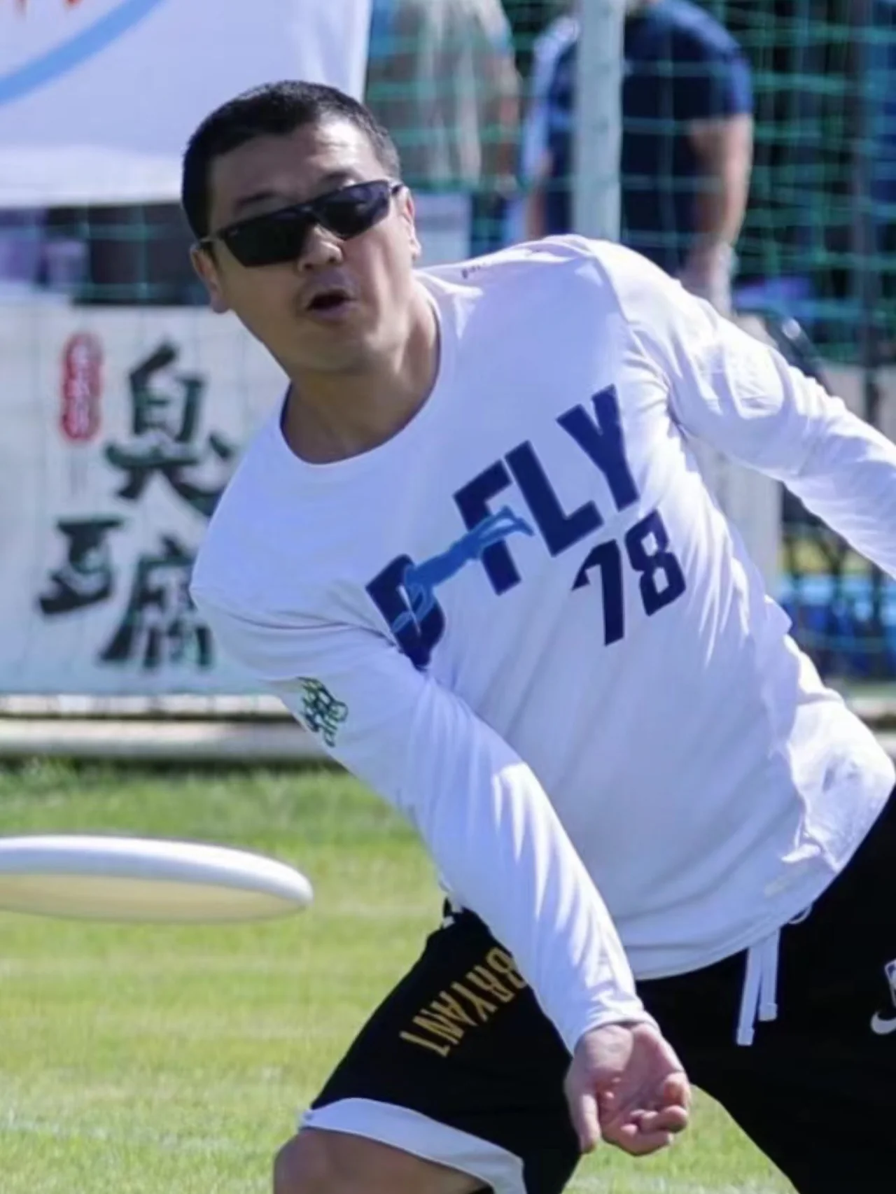 包含一支新晋强队崭露头角，挑战老牌劲旅的词条
