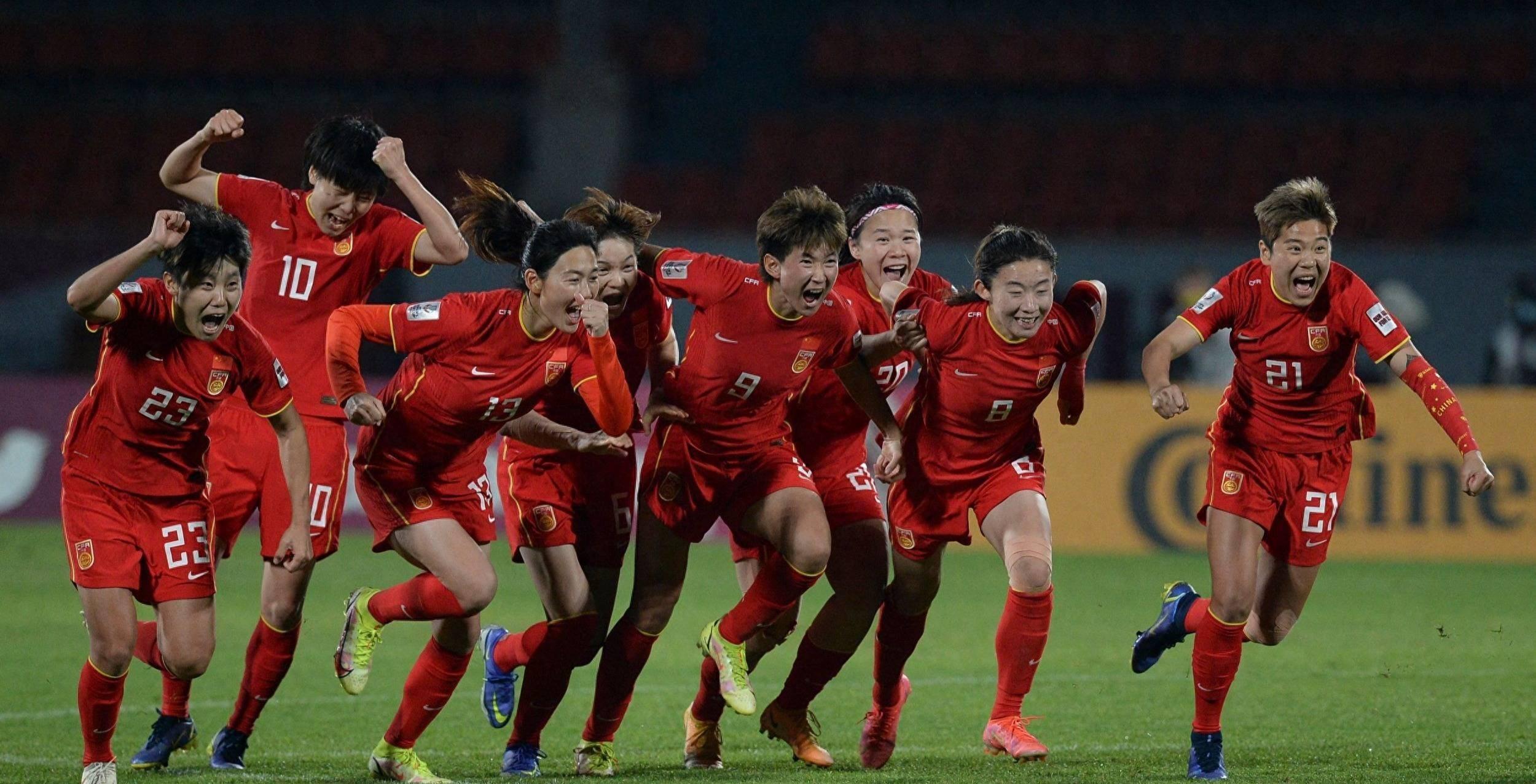 包含国内女足职业联赛：全新赛季掀起热潮的词条